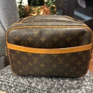 COPY - LV mm reporter bag